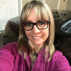 Meet your Posher, Melissa